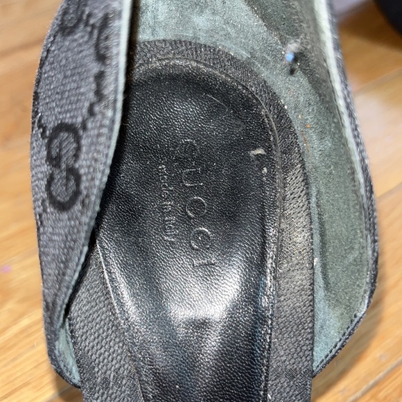 AUTHENTIC GUCCI heels - Picture 3 of 4
